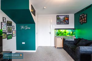 Sitting Room- click for photo gallery